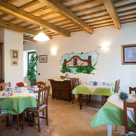 Antica Fonte Del Latte Bed & Breakfast 4*